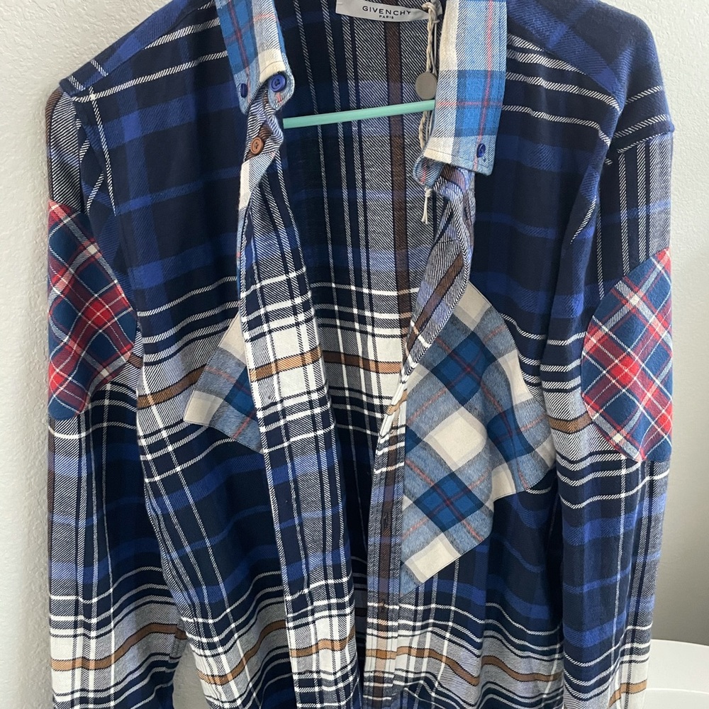 Men’s Givenchy Shirt